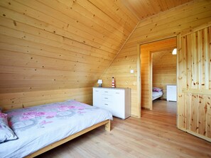 Casa | 3 quartos, individualmente mobiliados, roupa de cama