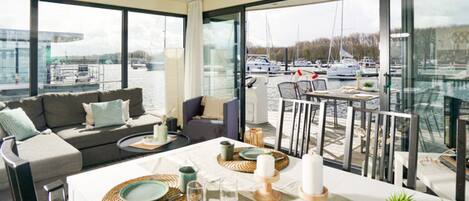 行動屋 | 用餐區