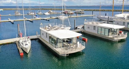 Hausboot in Boltenhagen