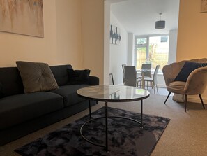 Ferienhaus | Wohnbereich | Fernseher