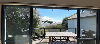 Blue Haven: Ocean Views & Pool