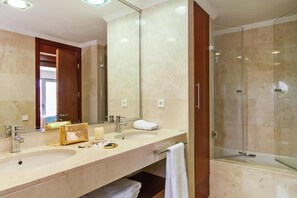 House | Bathroom