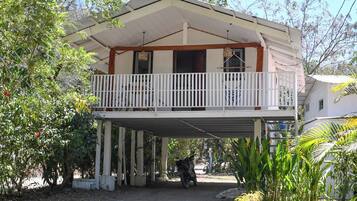 Suite, 1 Bedroom, Garden View | Terrace/patio