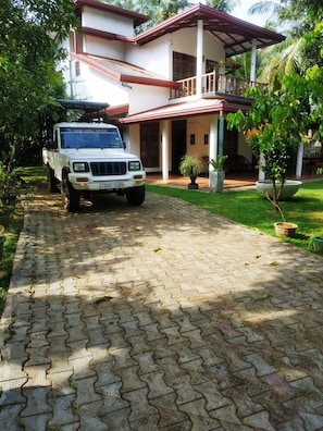 Fachada de la propiedad