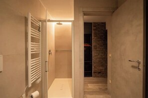 Doccia, bidet