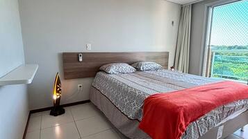 3 chambres, fer et planche à repasser, Wi-Fi gratuit, draps fournis