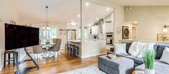 Bremerton Home w/ Fire Pit Near Parks & Museums