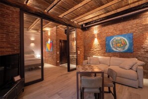 Living area - Red Moon - Emme Loft (Milano)
