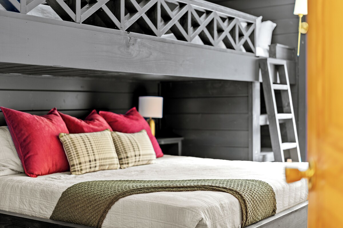 Photo 73 of Sky Walk Lodge! Sleeps 22, Mountain View, Full Game Room!