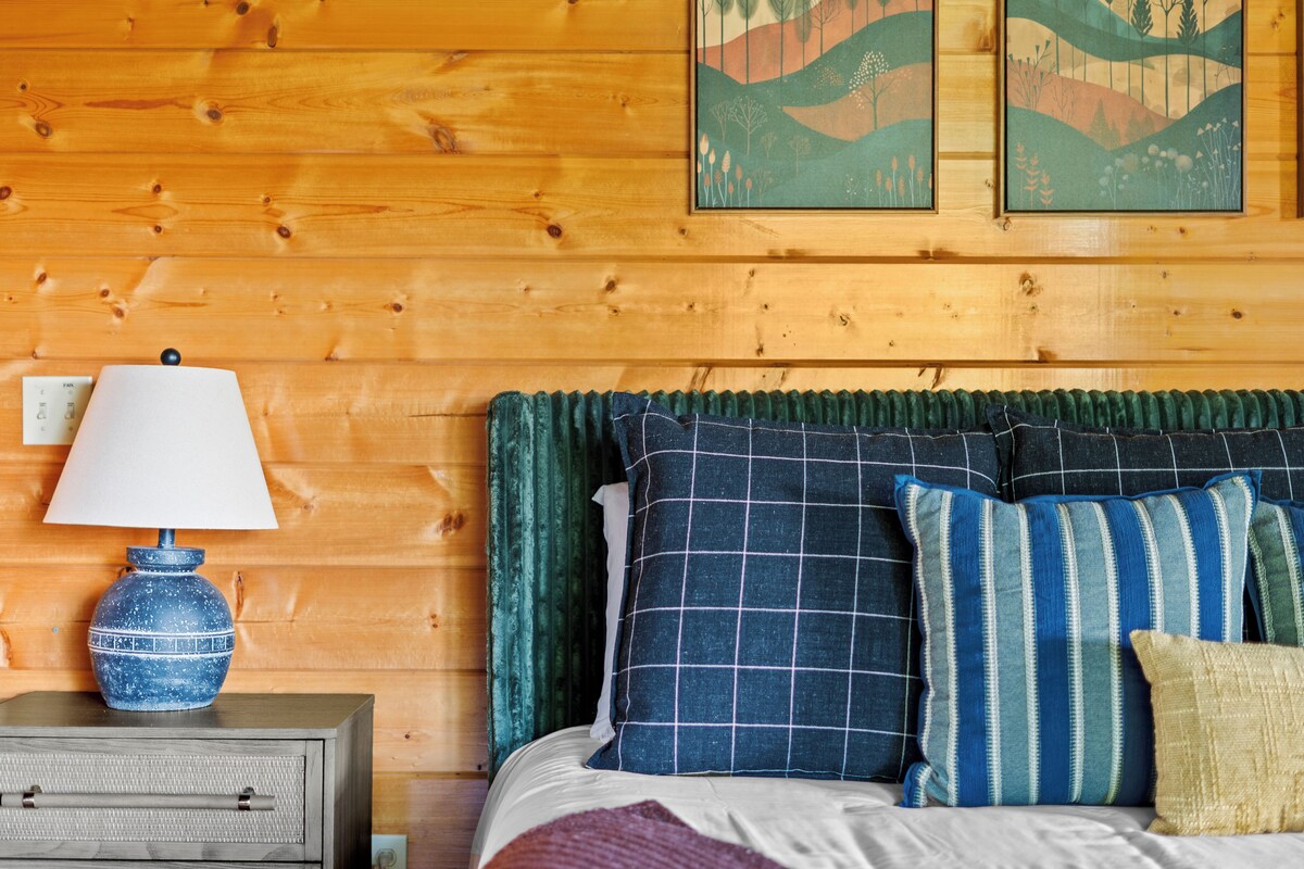Photo 75 of Sky Walk Lodge! Sleeps 22, Mountain View, Full Game Room!