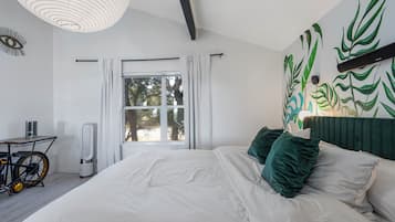 3 chambres, fer et planche à repasser, Wi-Fi, draps fournis