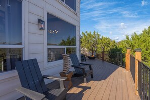 Terrace/patio - Stylish Hill Country Hide Out (Lago Vista)