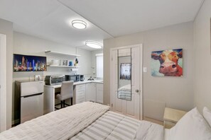 1 Schlafzimmer, Schreibtisch, Bügeleisen/Bügelbrett, WLAN