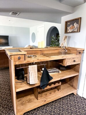 Interior - King suite w/ hot tub, fire pit, & luxe bathroom (Arvada)
