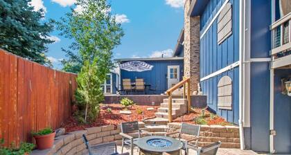King suite w/ hot tub, fire pit, & luxe bathroom