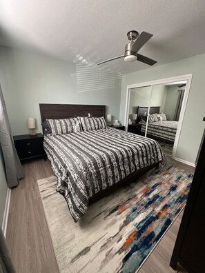 1 chambre, fer et planche à repasser, Wi-Fi, draps fournis