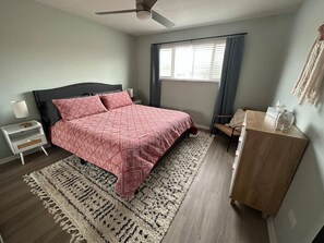 1 室のベッドルーム、WiFi