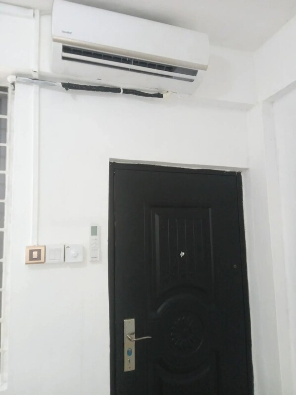 Interior - GreenSpring Appartments
(Cape Coast)