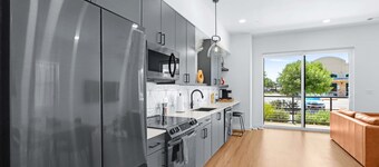 Pure Texas Poolside Oasis Steps to Entertainment