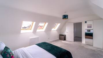 5 bedrooms, iron/ironing board, travel crib, free WiFi