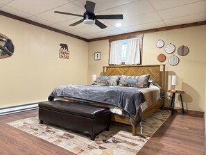 2 slaapkamers, een bureau, wifi, beddengoed