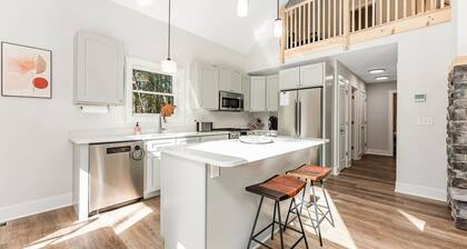 Wintervue: Escape to Nature – Spacious, Pet-Friendly Retreat in WV