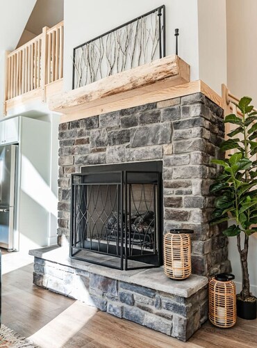 Wintervue: Escape to Nature – Spacious, Pet-Friendly Retreat in WV