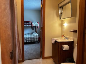 3 dormitorios, wifi gratis, ropa de cama