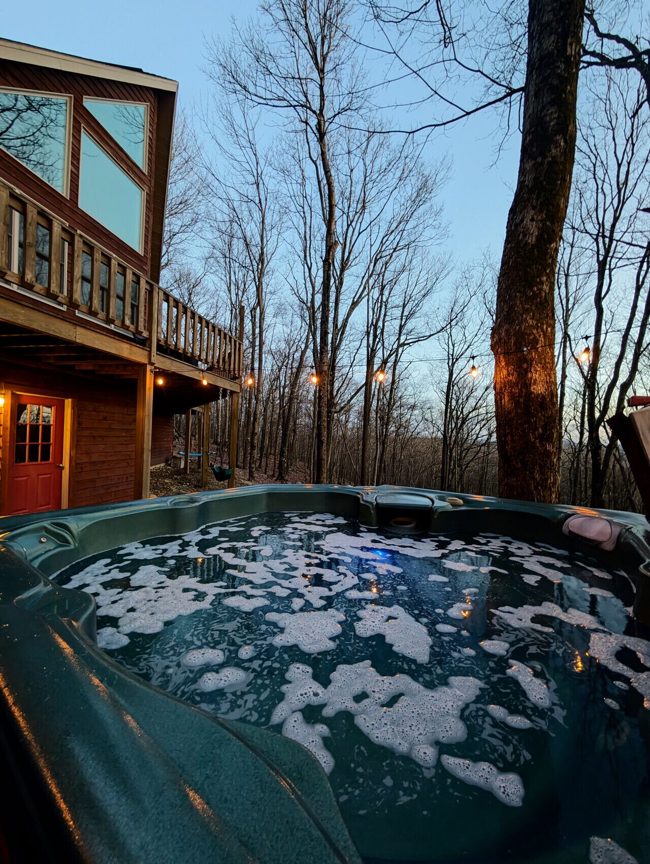 Outdoor spa tub
