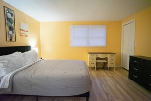 1 bedroom, desk, iron/ironing board, free WiFi