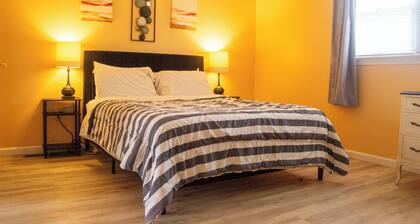 Peaceful pet friendly 1-bedroom with in unit laundry in enjoyable Manchester