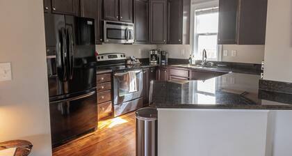 Urban Escape - Downtown Raleigh!