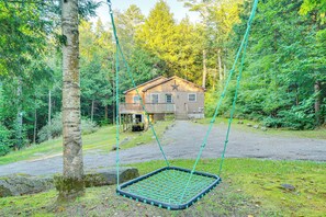 Property grounds - Cabin w/ Beach Access in Brant Lake: Dogs Welcome! (Brant Lake)