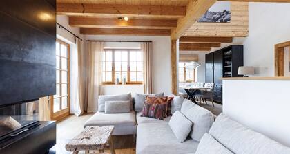 LUXURY HÜTTENZAUBER - chalet feeling with wood-burning stove and sauna