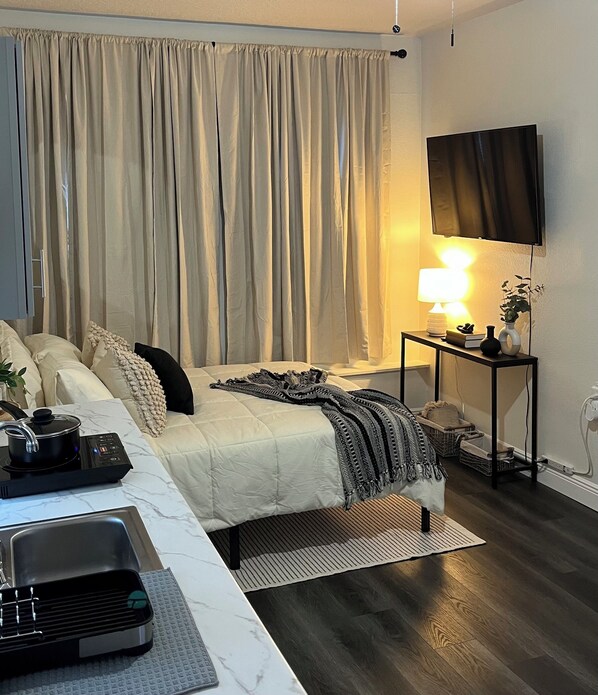 1 bedroom, iron/ironing board, free WiFi, bed sheets