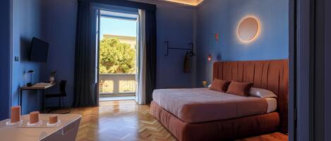 Camera Quadrupla Premium vista porto | Hochwertige Bettwaren, Daunenbettdecken, Zimmersafe