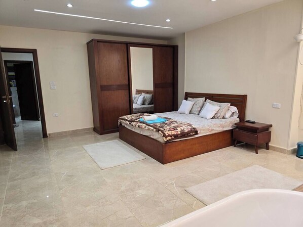 1 bedroom, WiFi, bed sheets