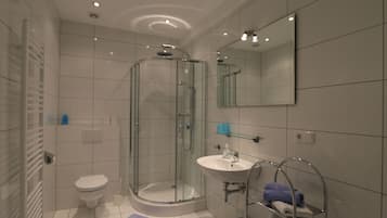 Apartment | Bathroom