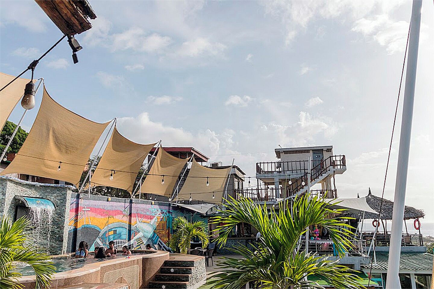 Außenpool, Cabañas (kostenlos), Sonnenschirme