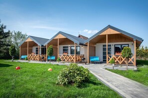 House | Exterior - Holiday Home in Ustka Near Baltic Sea (Ustka)