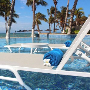 2 outdoor pools - Hotel Paradise Oasis  (Díaz)
