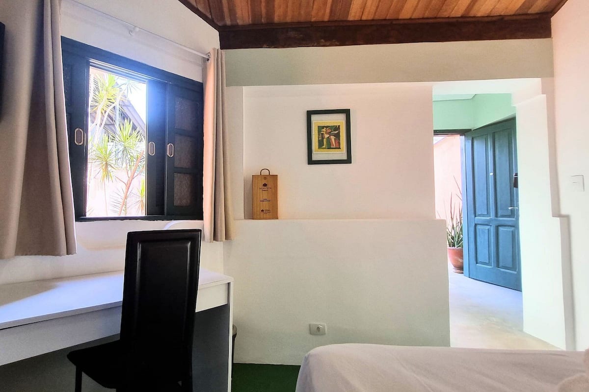 2 bedrooms, blackout curtains, iron/ironing board, free WiFi