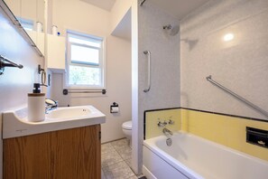 Comfort-Haus, Stadtblick | Badezimmer