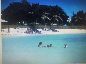 Beach - Captain & Mermaid's Diamond #BP25 (Big Pine Key)