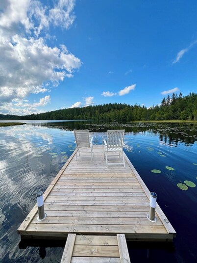 Luxury Off Grid cottage with WiFi and AC in gorgeous Gävleborgs län