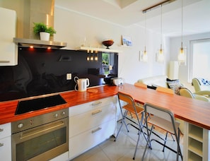 Private kitchen - Comfortable Apartment, Ground Floor, Balcony (Kołobrzeg)