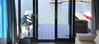 Hausboat Kamien Pomorski on the Water