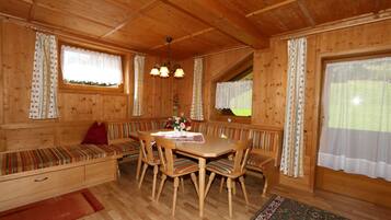 Apartment | Living room