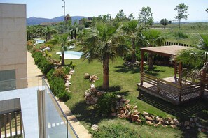 Apartment | Exterior - Apartment in La Escala With a Lounge set (L'Escala)