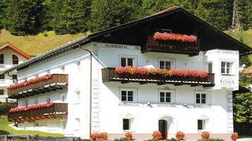 Apartment | Exterior